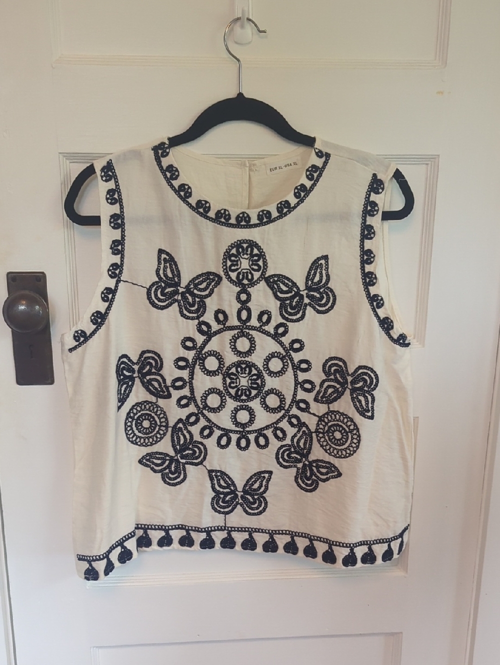Embroidered White Vacation Set with Navy Embroidery